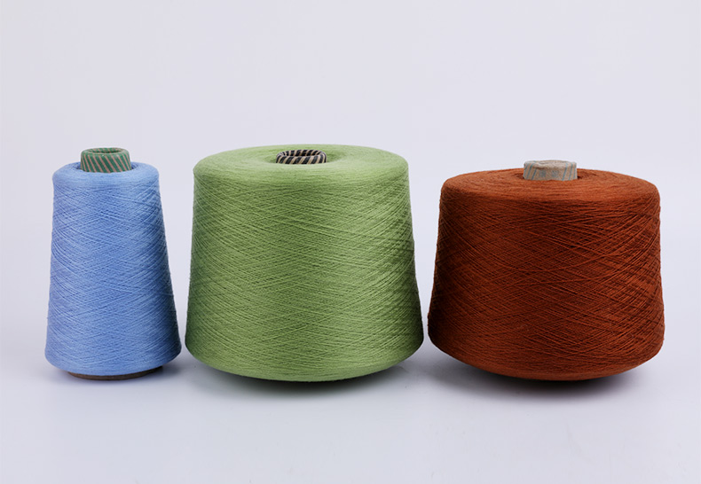 Yarn-dyed core-spun yarn